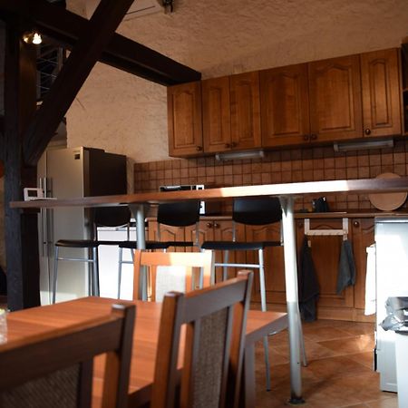 Da Ve - Da Toi Lägenhet Prag Exteriör bild